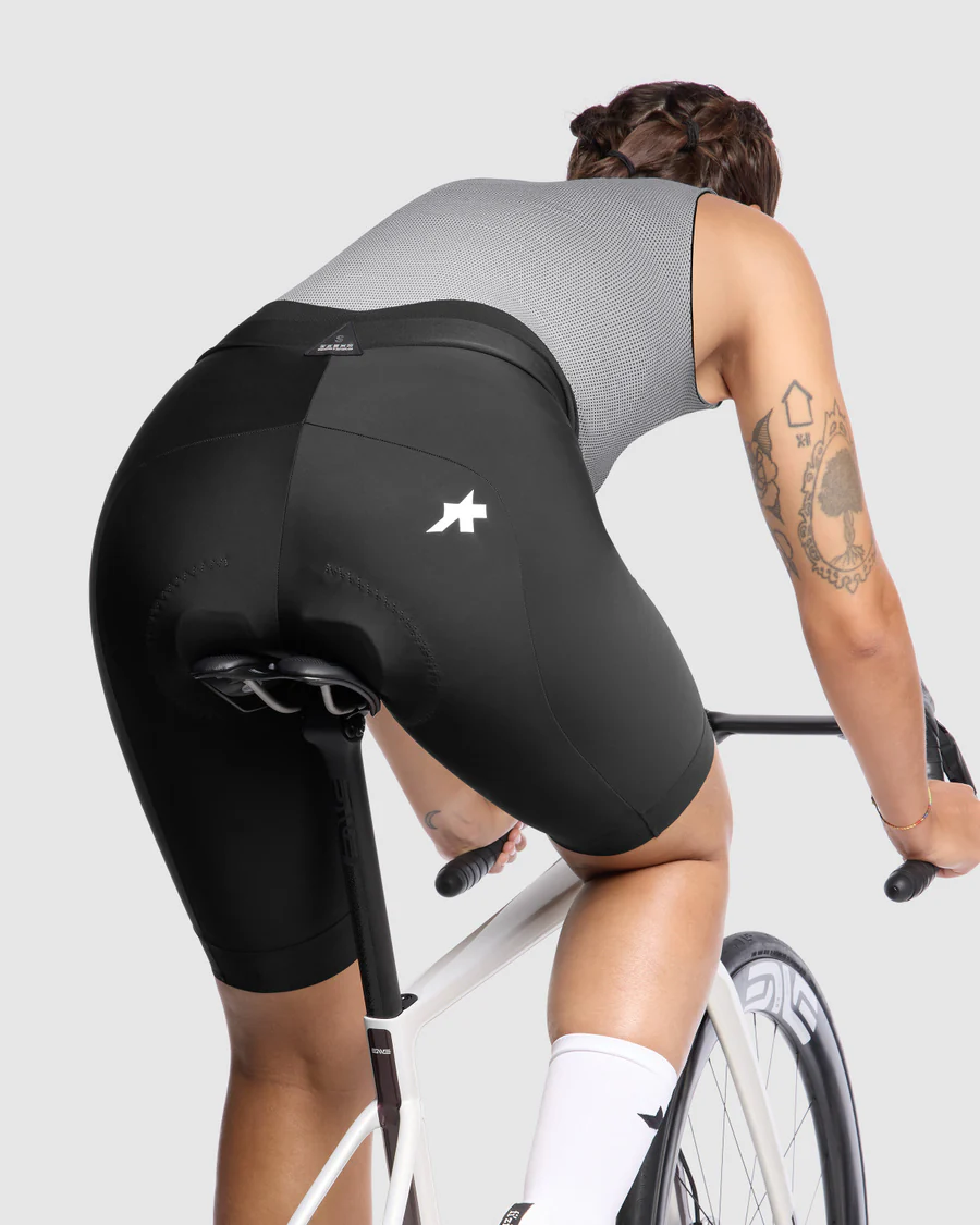 Cuissard Court ASSOS UMA GT HALF S11 LONG Femme Noir - Image 6