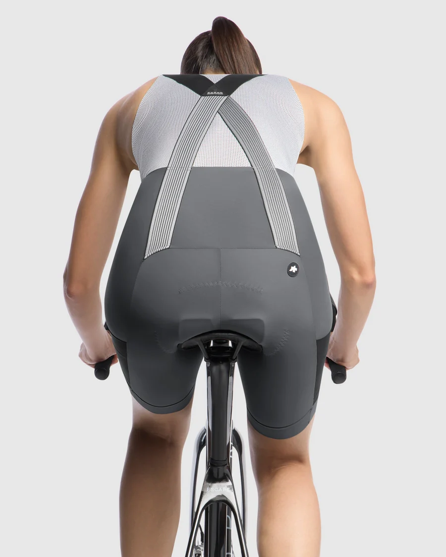 Cuissard Court à Bretelles ASSOS TACTICA KIESKAFER T5 GRAVEL Femme Gris - Image 7