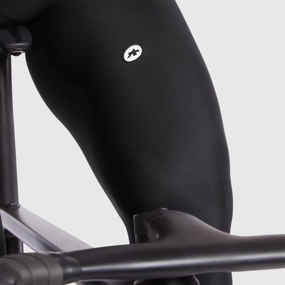 Cuissard Long à Bretelles ASSOS MILLE GT WINTER C2 Noir - Image 8
