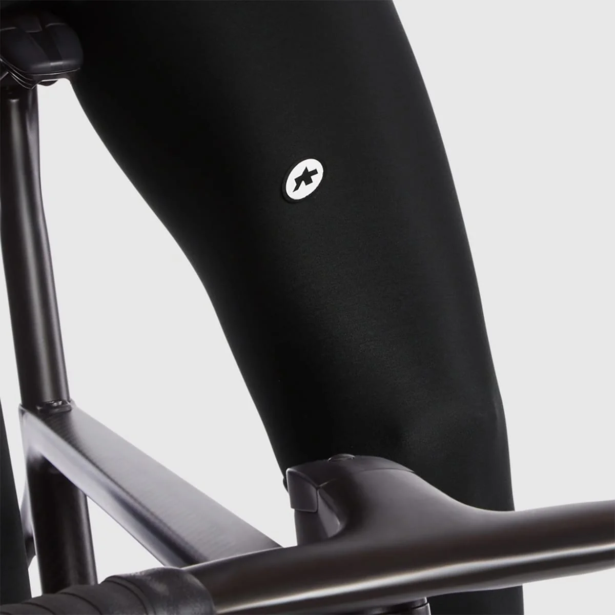 Cuissard Long à Bretelles ASSOS UMA GT WINTER C2 Femme Noir - Image 9