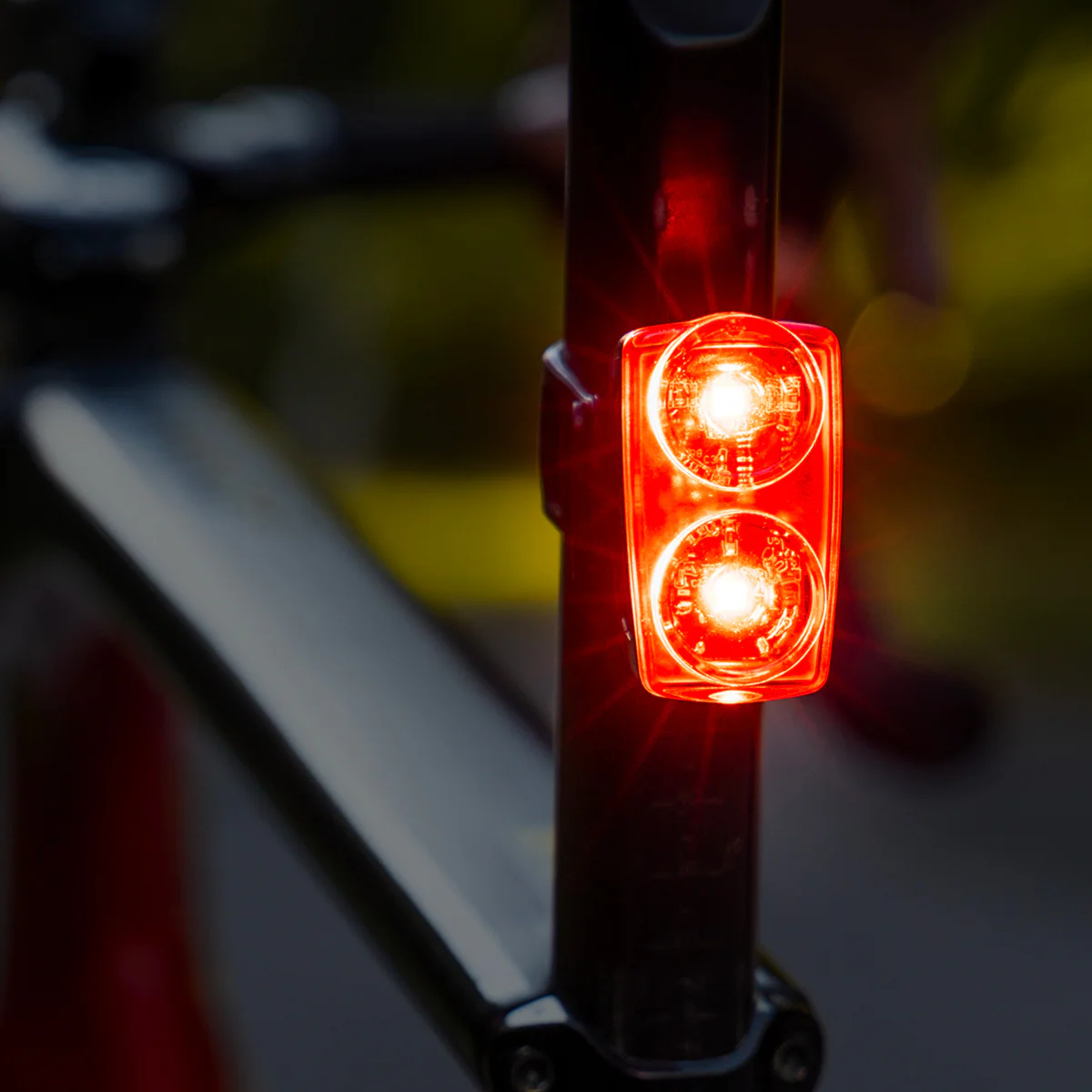 Éclairage Arrière SIGMA Buster RL 150 avec Feu Stop - Image 4