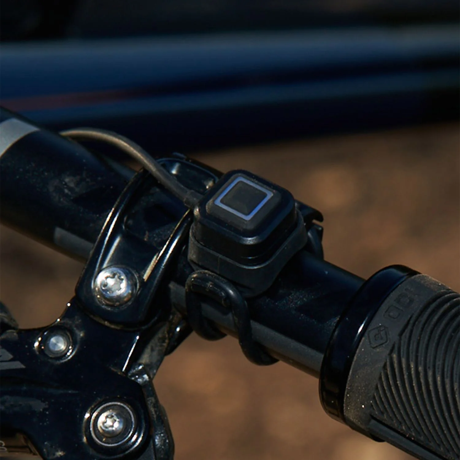 Éclairage Avant KNOG BLINDER X 1800 - Image 2