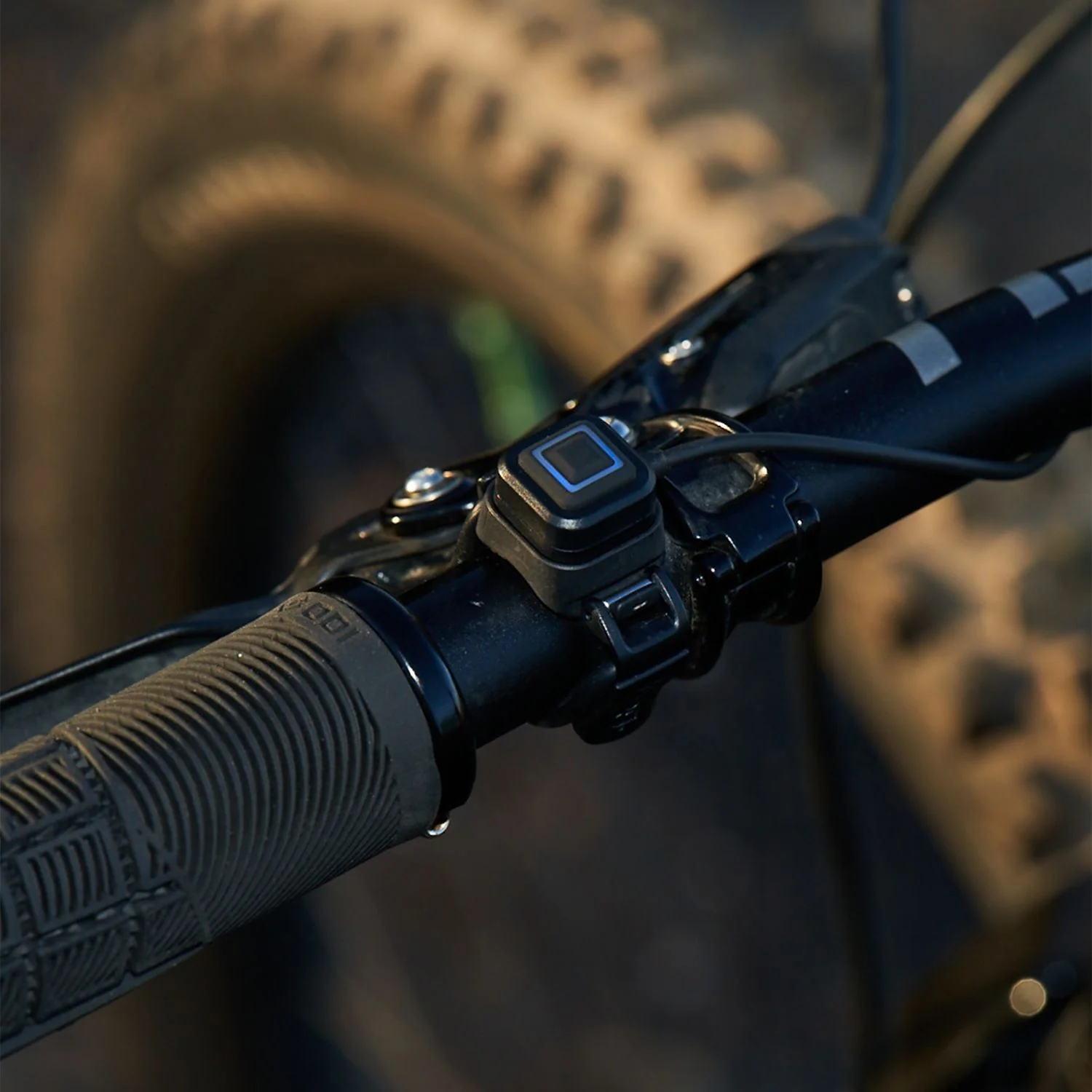 Éclairage Avant KNOG BLINDER X 2300 - Image 3