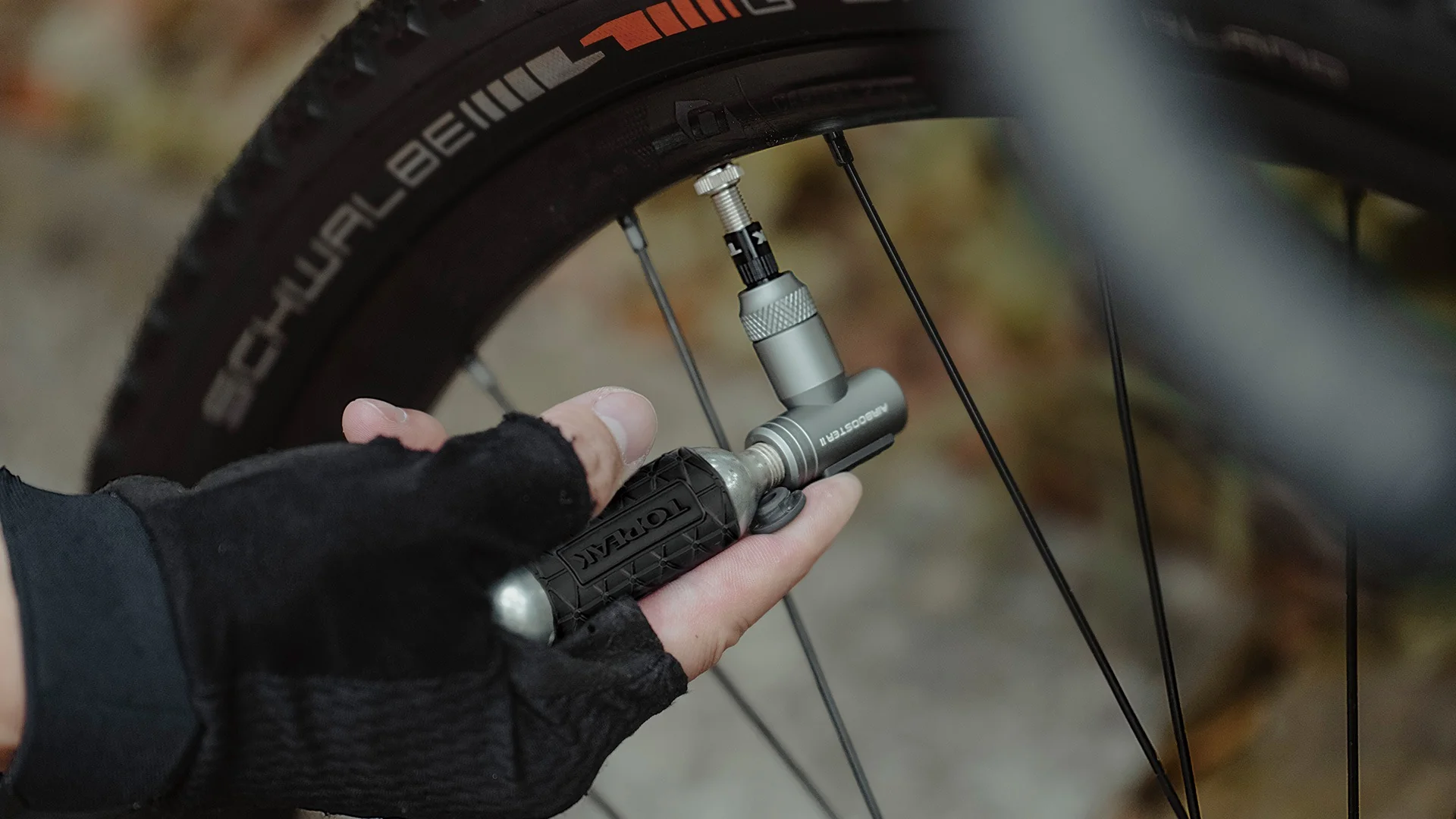 Percuteur CO2 TOPEAK AIRBOOSTER II + Cartouche CO2 Filetée 16 g (x1) - Image 4