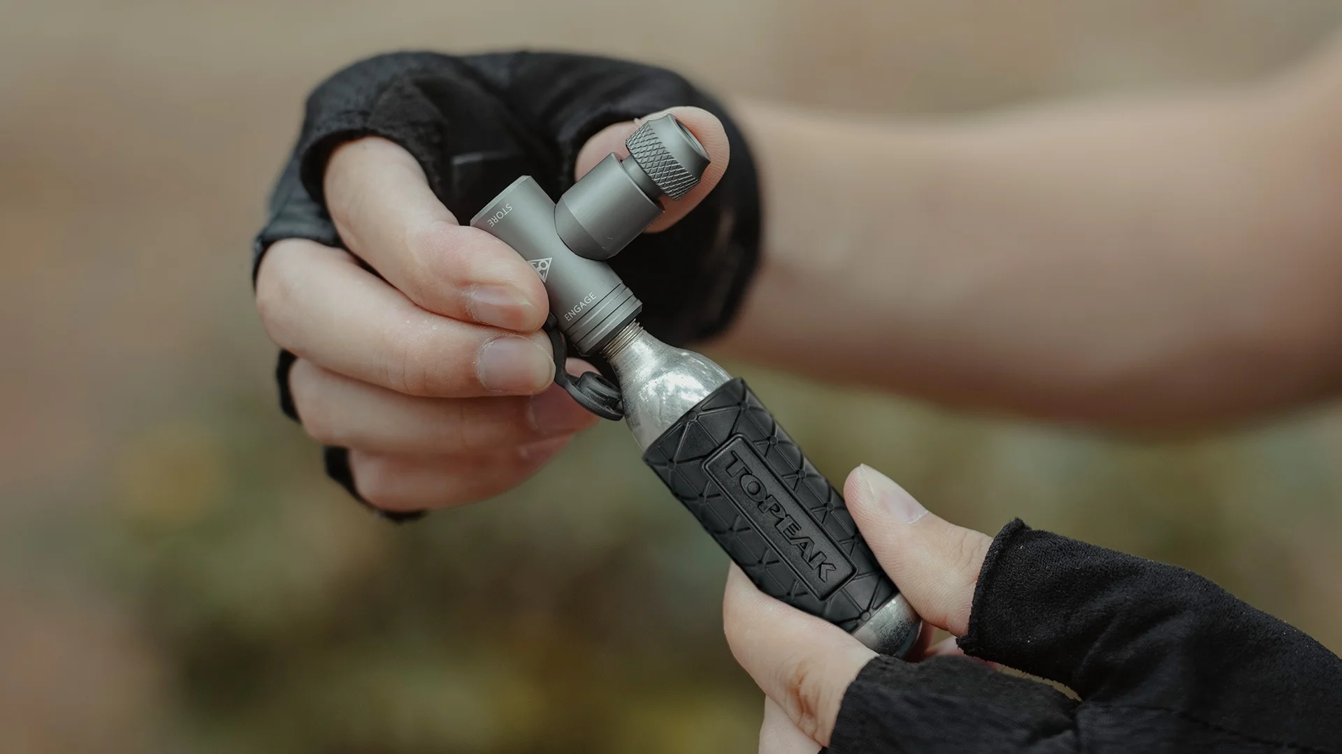 Percuteur CO2 TOPEAK AIRBOOSTER II + Cartouche CO2 Filetée 16 g (x1) - Image 5