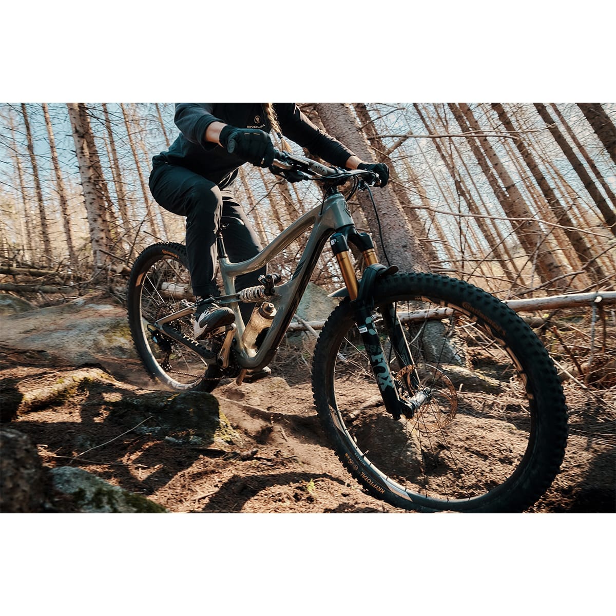 Kit Bidon et Porte-Bidon FIDLOCK TWIST COMPACT BIKE BASE 750 ml Noir - Image 3