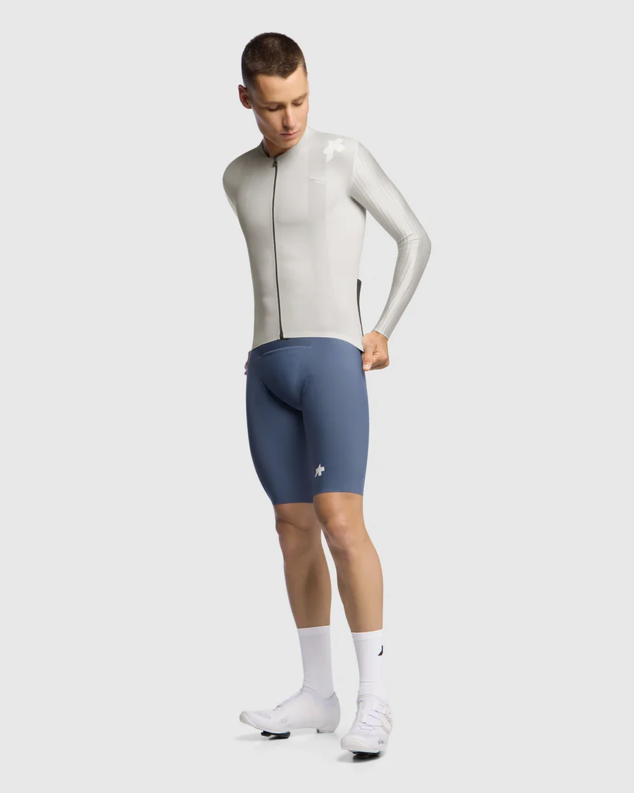 Maillot ASSOS EQUIPE RS S11 Manches Longues Almond Milk - Image 5