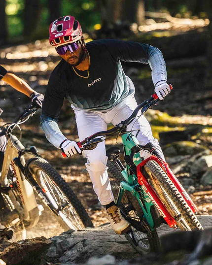 Maillot DHARCO RACE MIDNIGHT PRISM Manches Longues Vert - Image 7