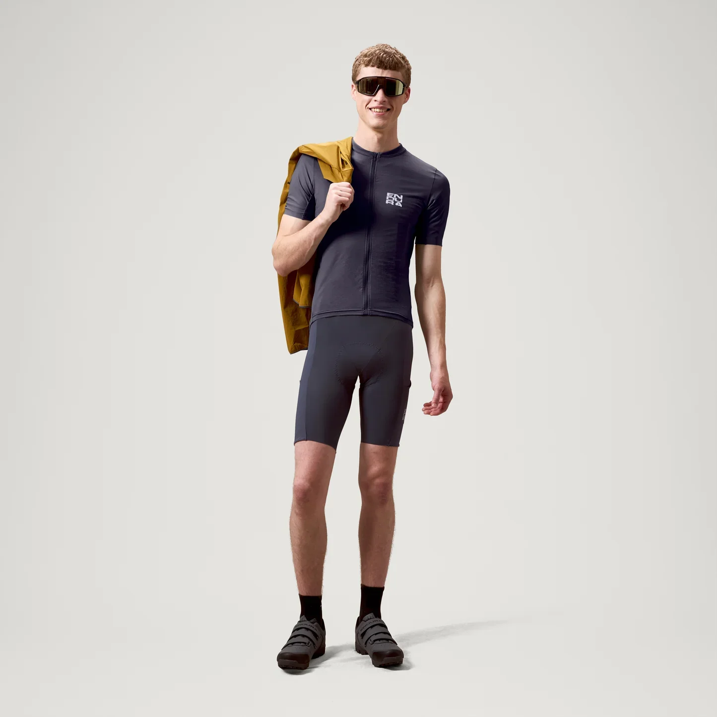 Maillot ENDURA ALLTRACK RIDE Manches Courtes Carbon Gris - Image 3