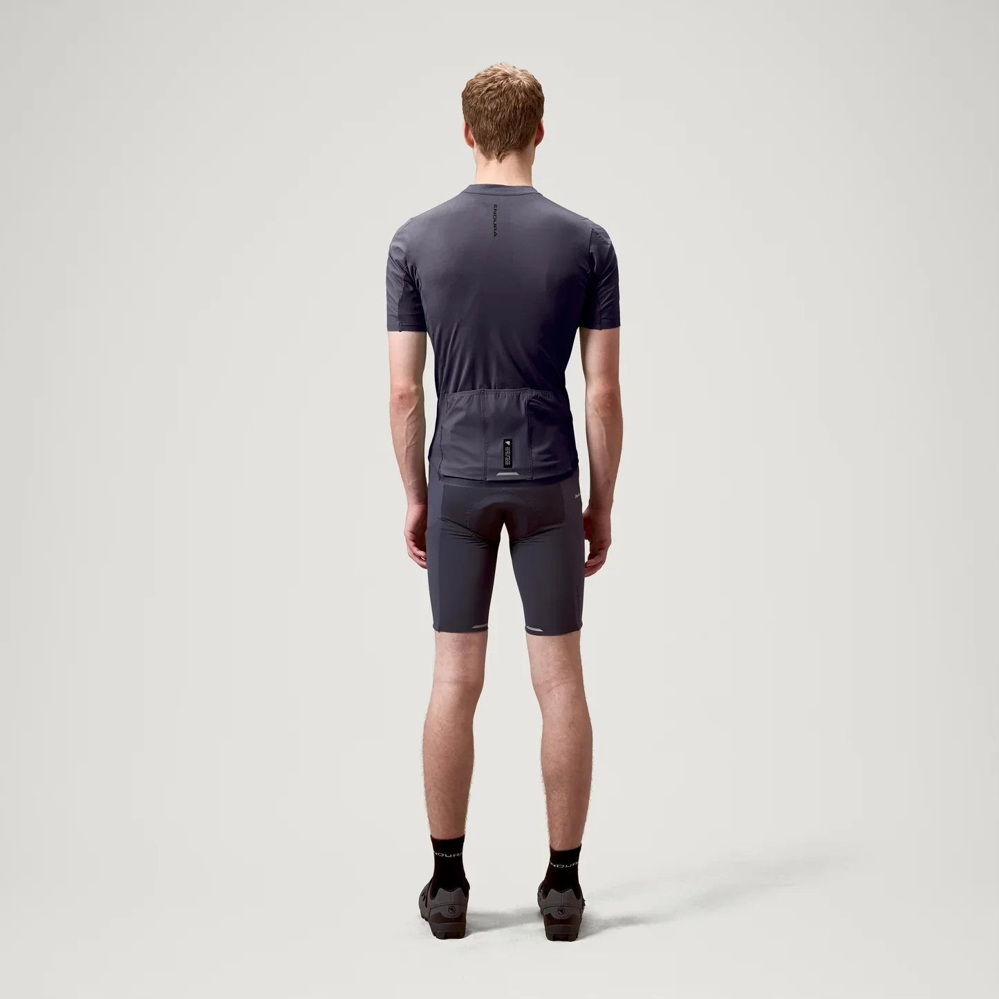 Maillot ENDURA ALLTRACK RIDE Manches Courtes Carbon Gris - Image 4