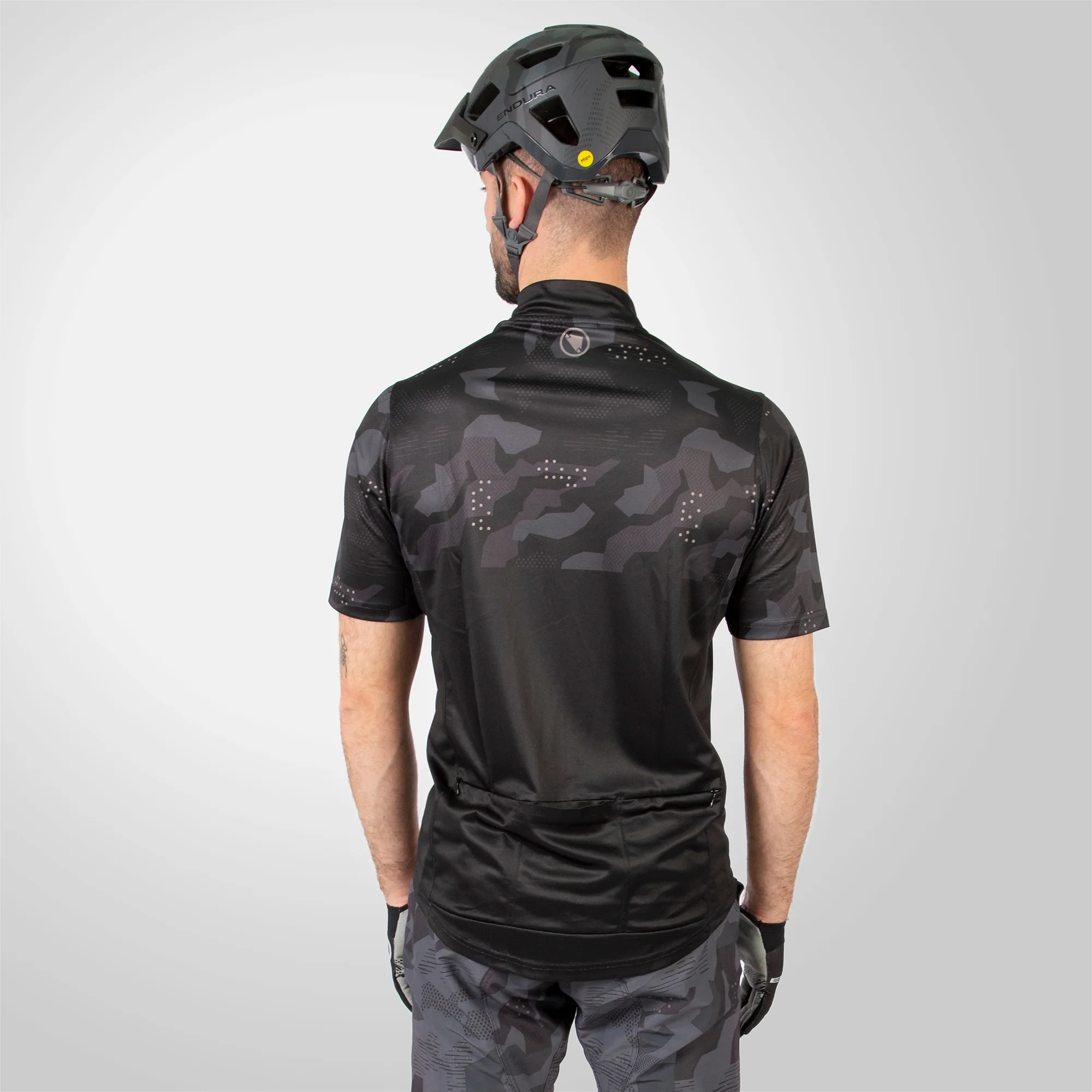 Maillot ENDURA HUMMVEE RAY II Manches Courtes Noir - Image 4