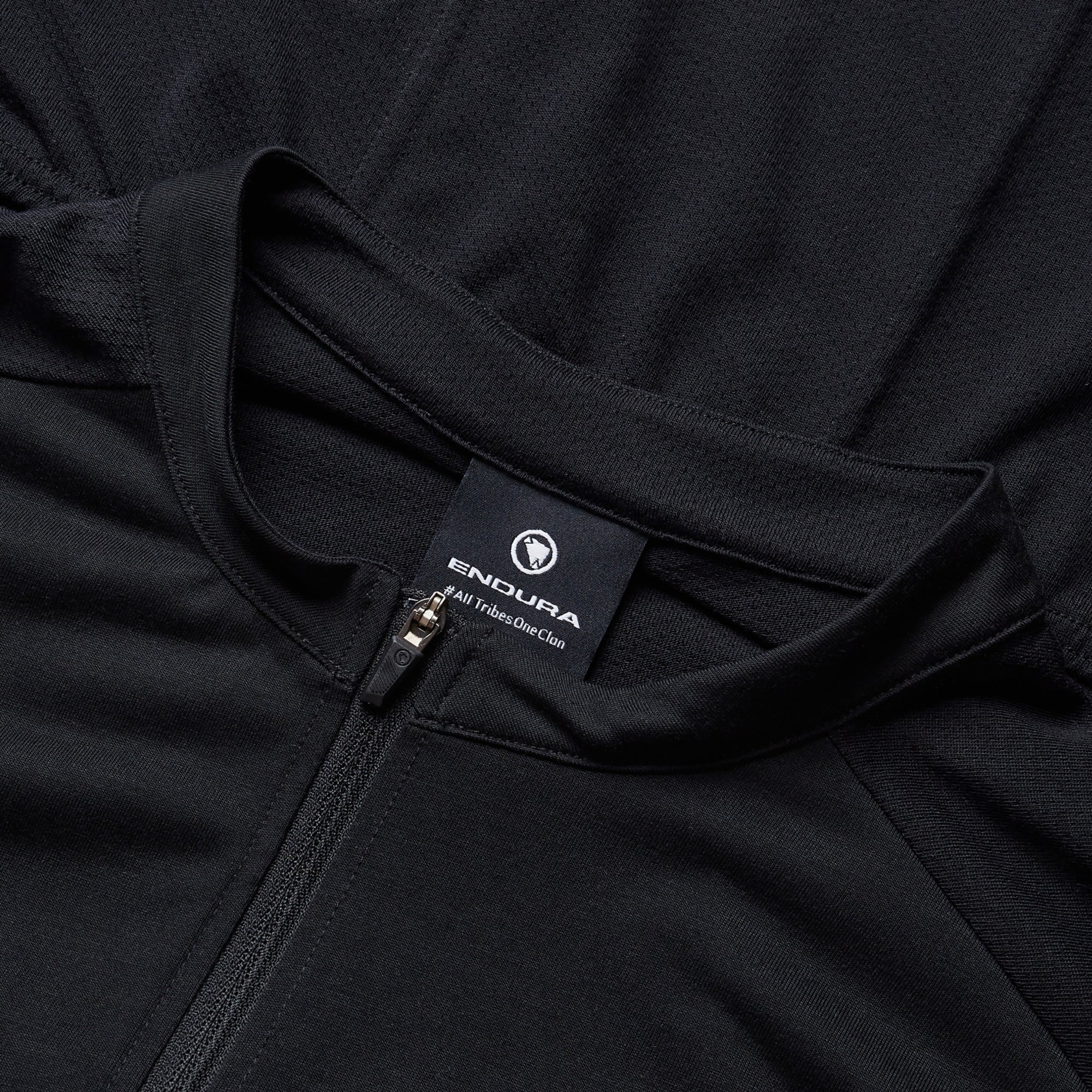 Maillot ENDURA LOOP ZIPPED Manches Courtes Noir - Image 6