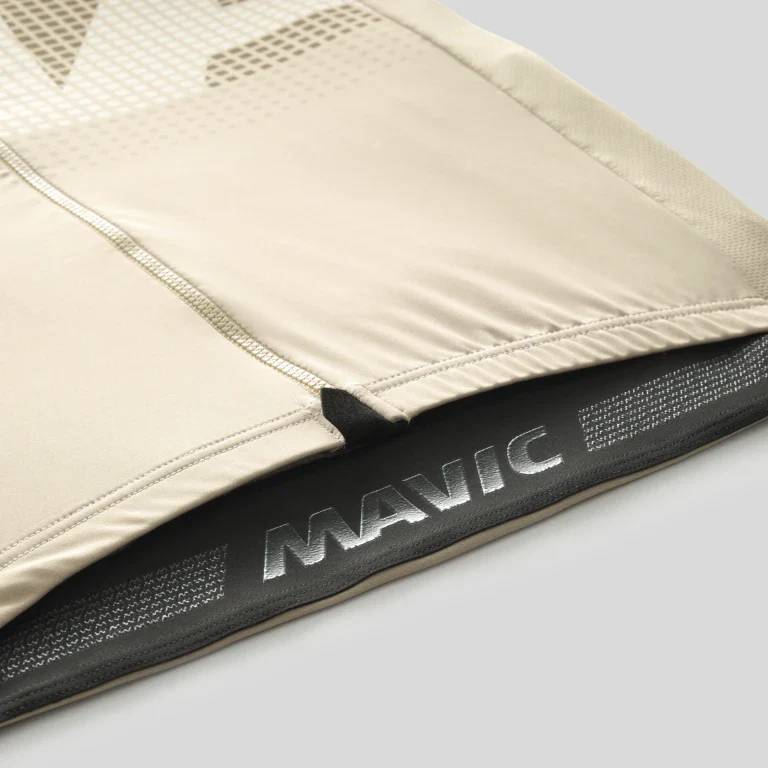 Maillot MAVIC AKSIUM GRAPHIC Manches Courtes Beige - Image 3