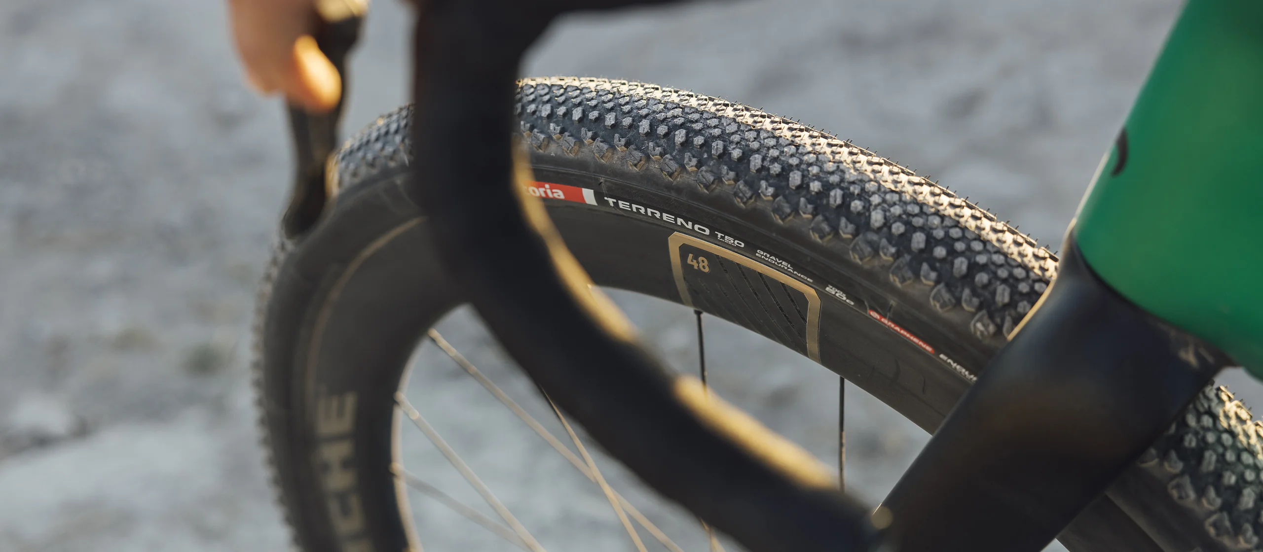 Paire de Roues MICHE GRAFF AERO 48 Tubeless Ready (Center Lock) - Image 5