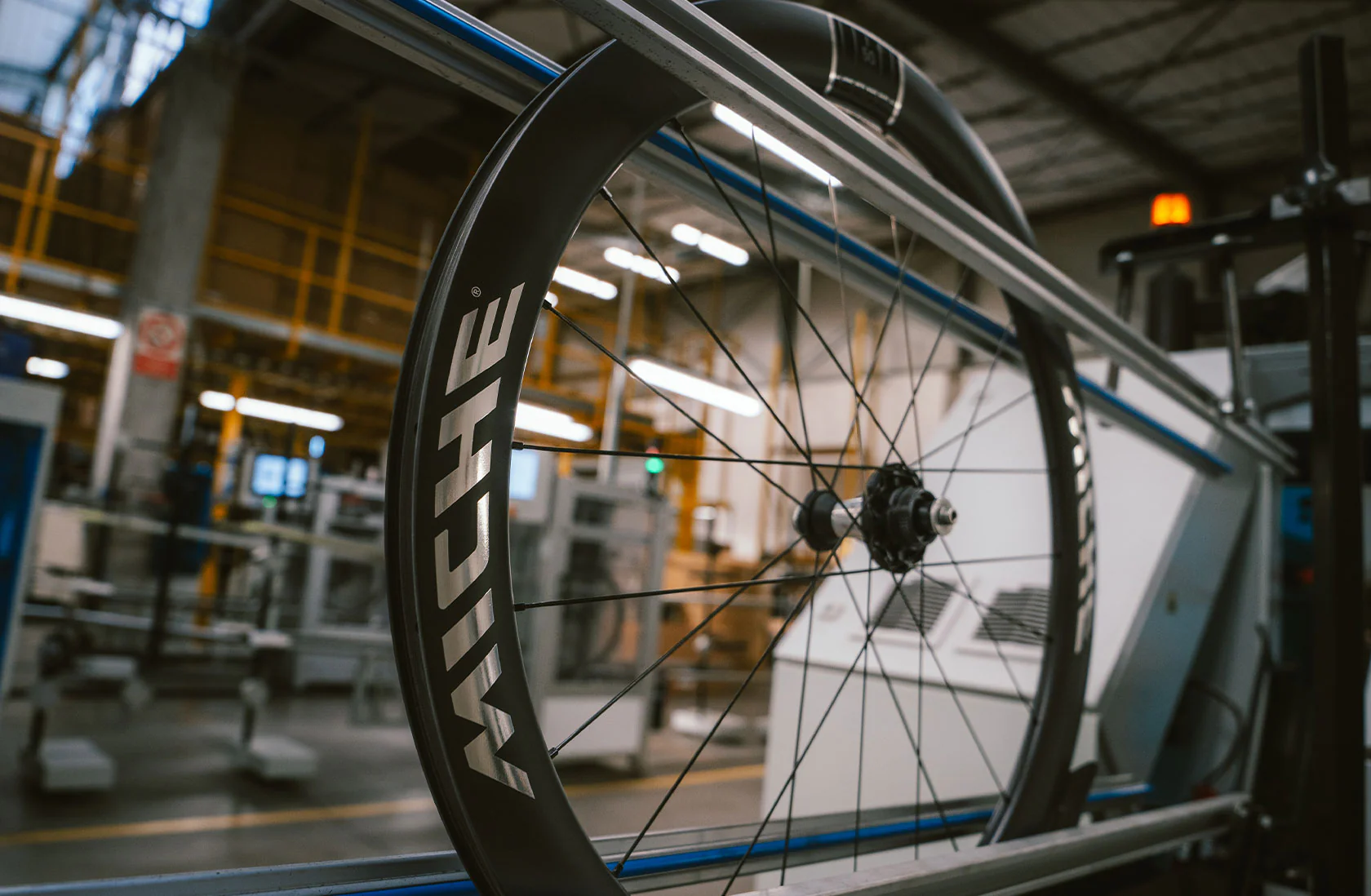 Paire de Roues MICHE KLEOS RD 36 Tubeless Ready (Center Lock) Team Edition - Image 5