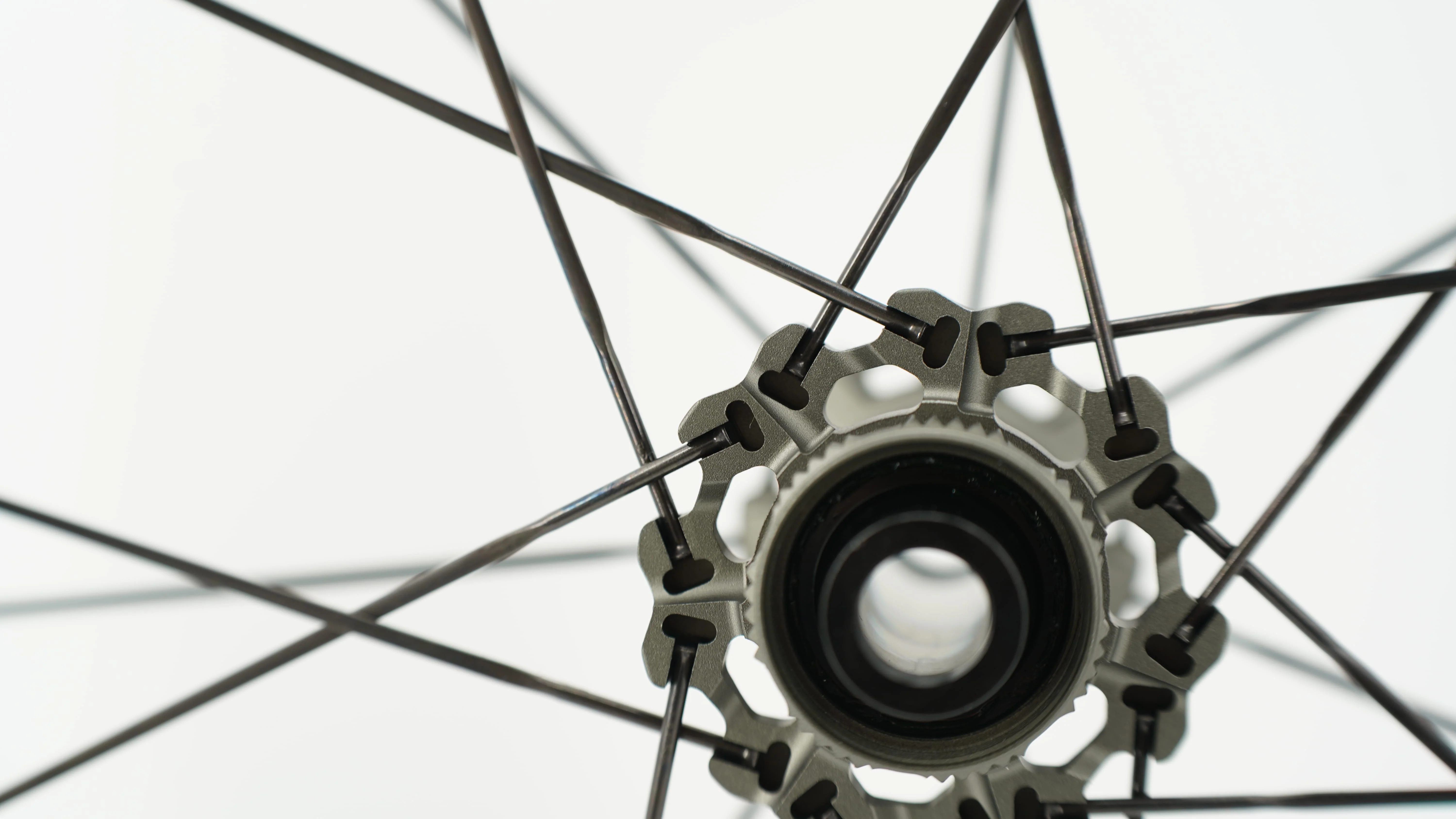 Paire de Roues SCOM AERO 40 Tubeless Ready (Center Lock) - Image 17