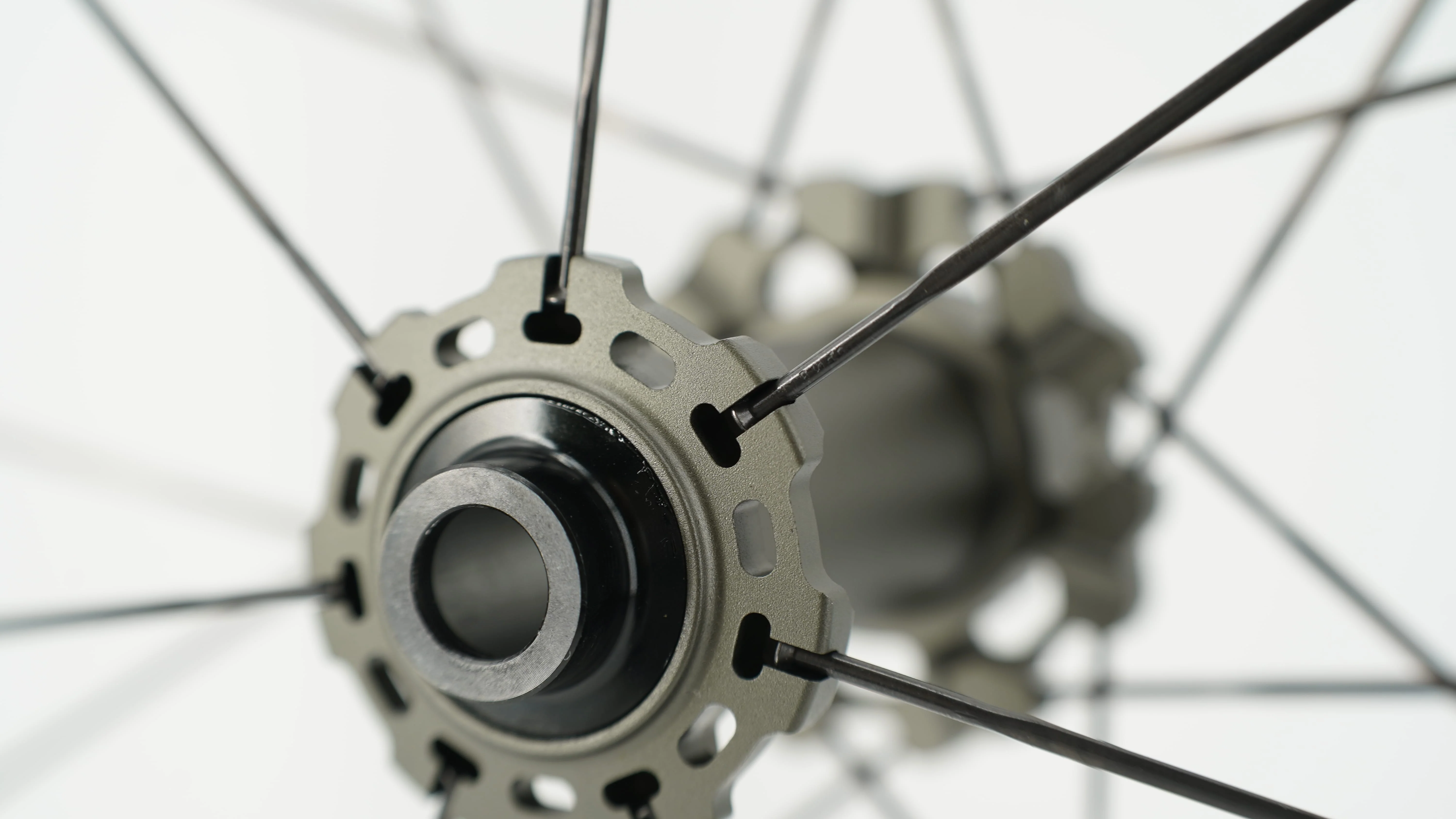 Paire de Roues SCOM AERO 40 Tubeless Ready (Center Lock) - Image 19