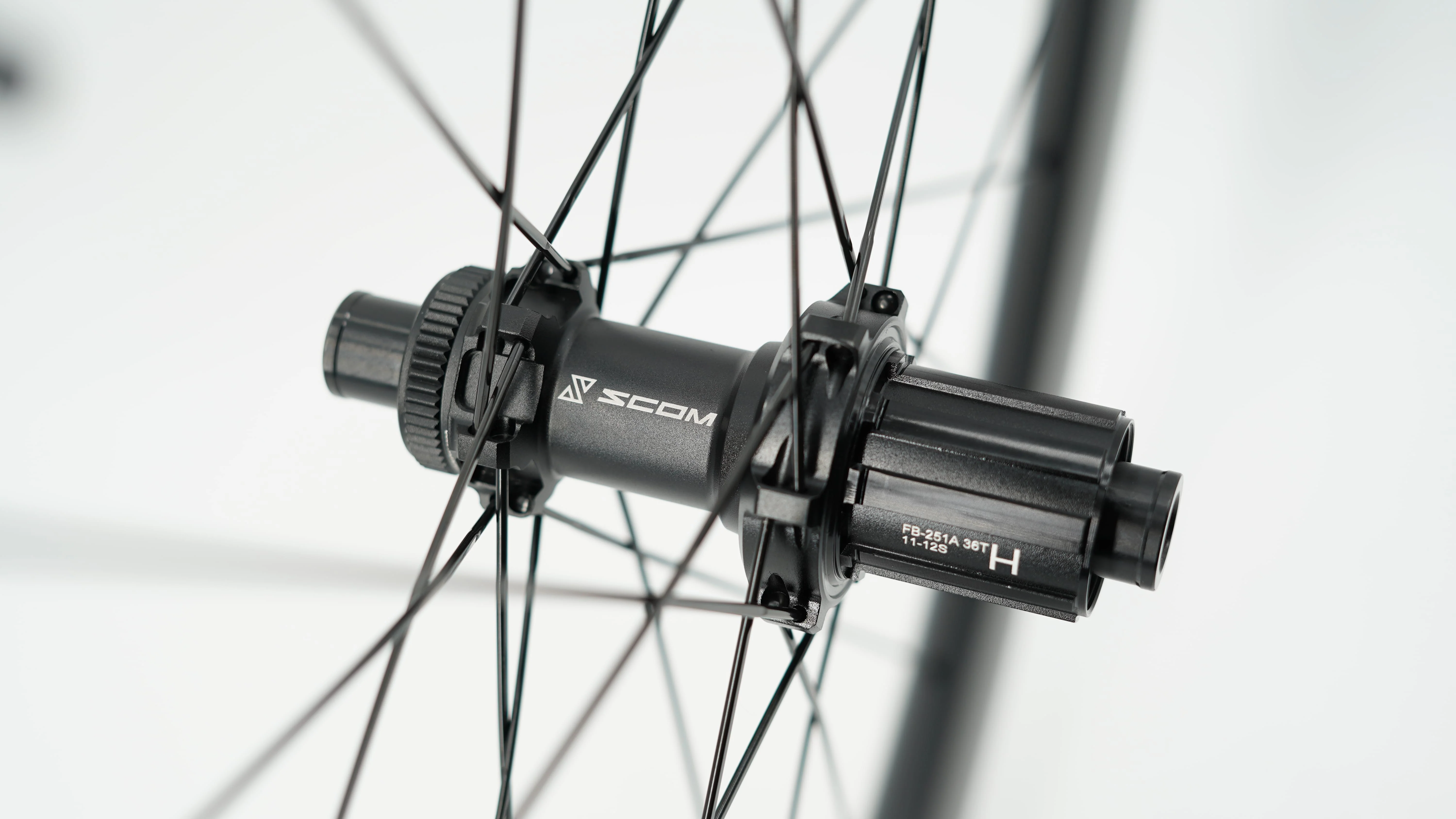 Paire de Roues SCOM CORSA 45 Tubeless Ready (Center Lock) - Image 17