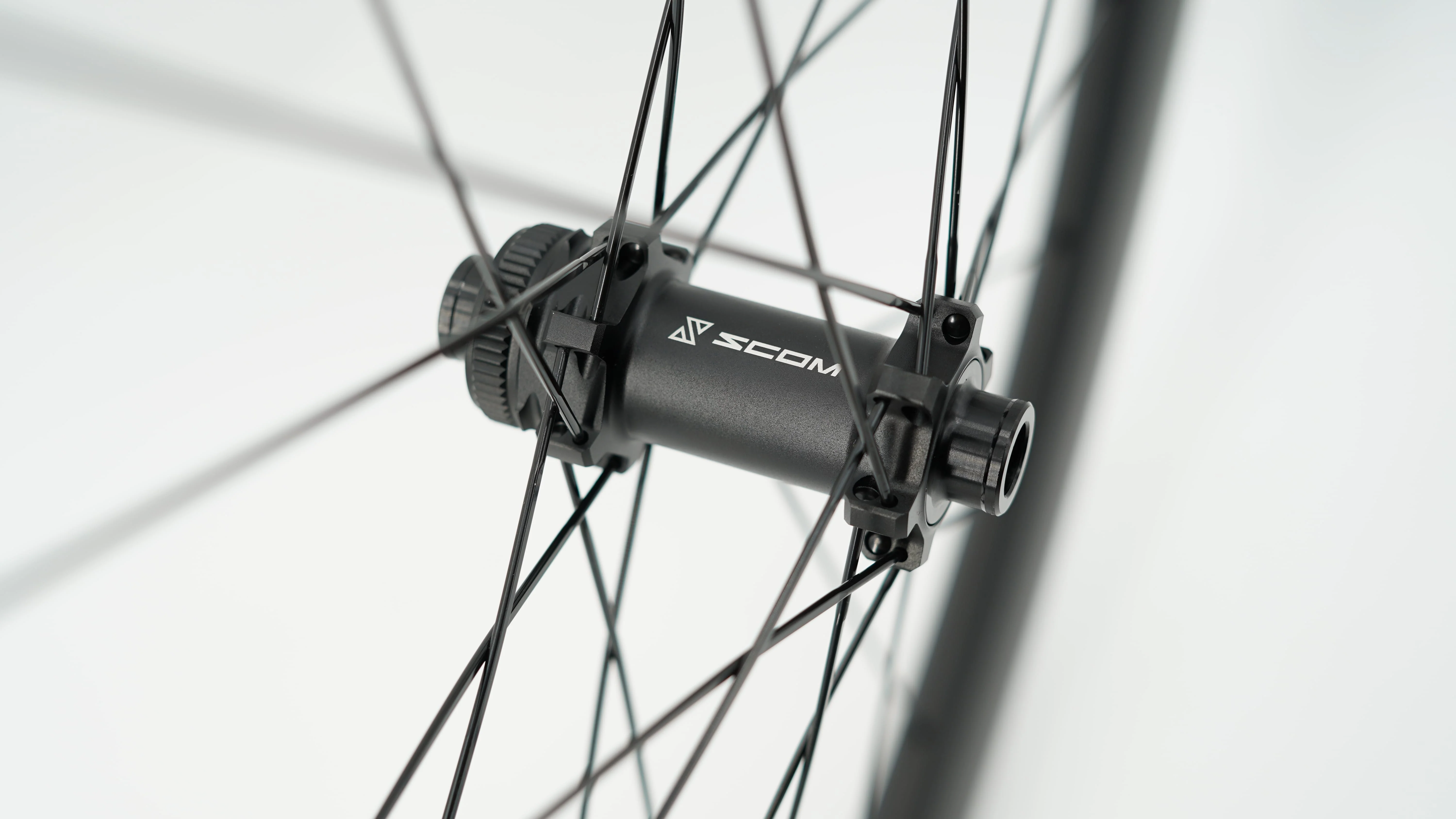 Paire de Roues SCOM CORSA 60 Tubeless Ready (Center Lock) - Image 11