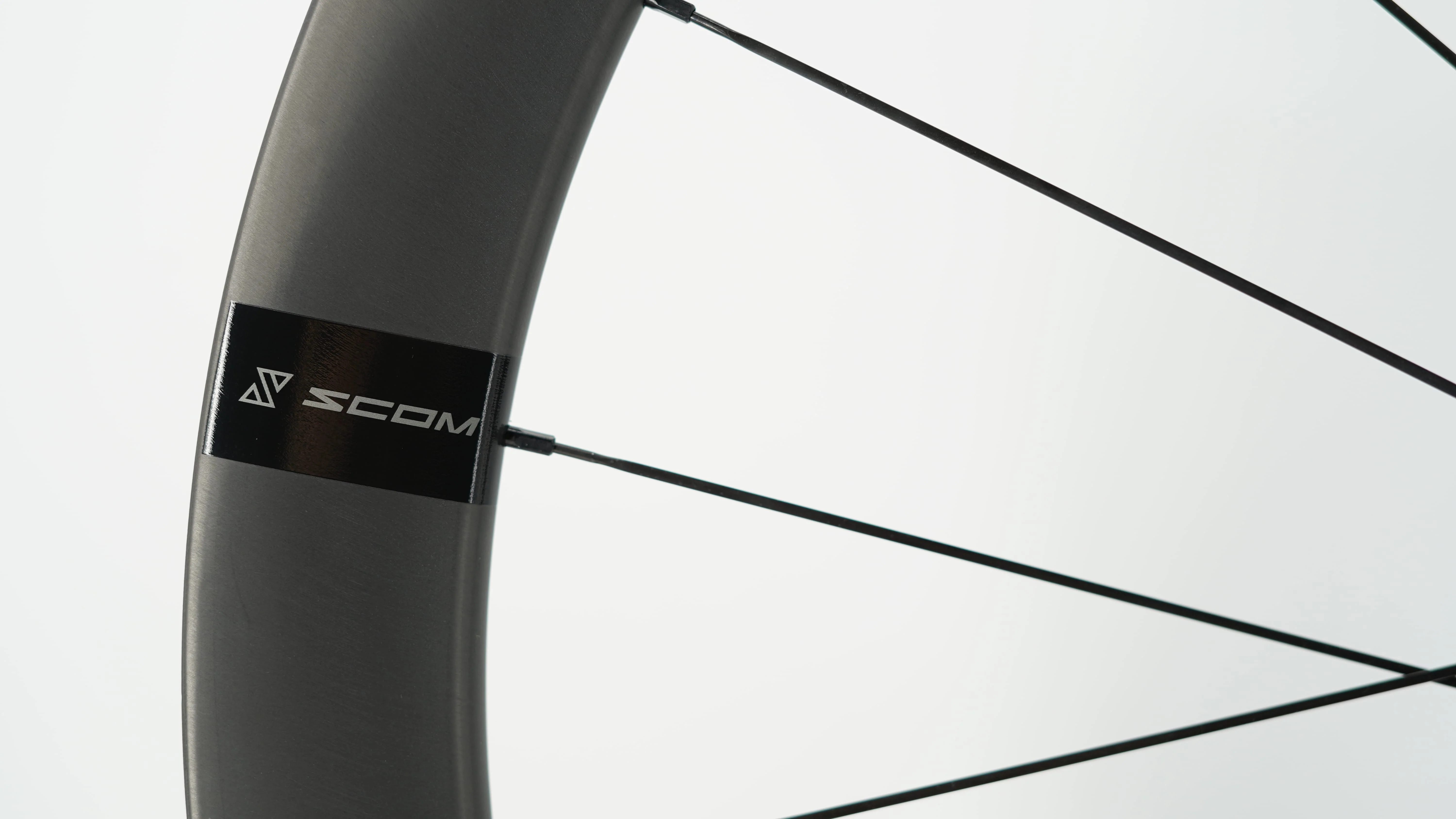 Paire de Roues SCOM EVO 50 Tubeless Ready (Center Lock) - Image 10
