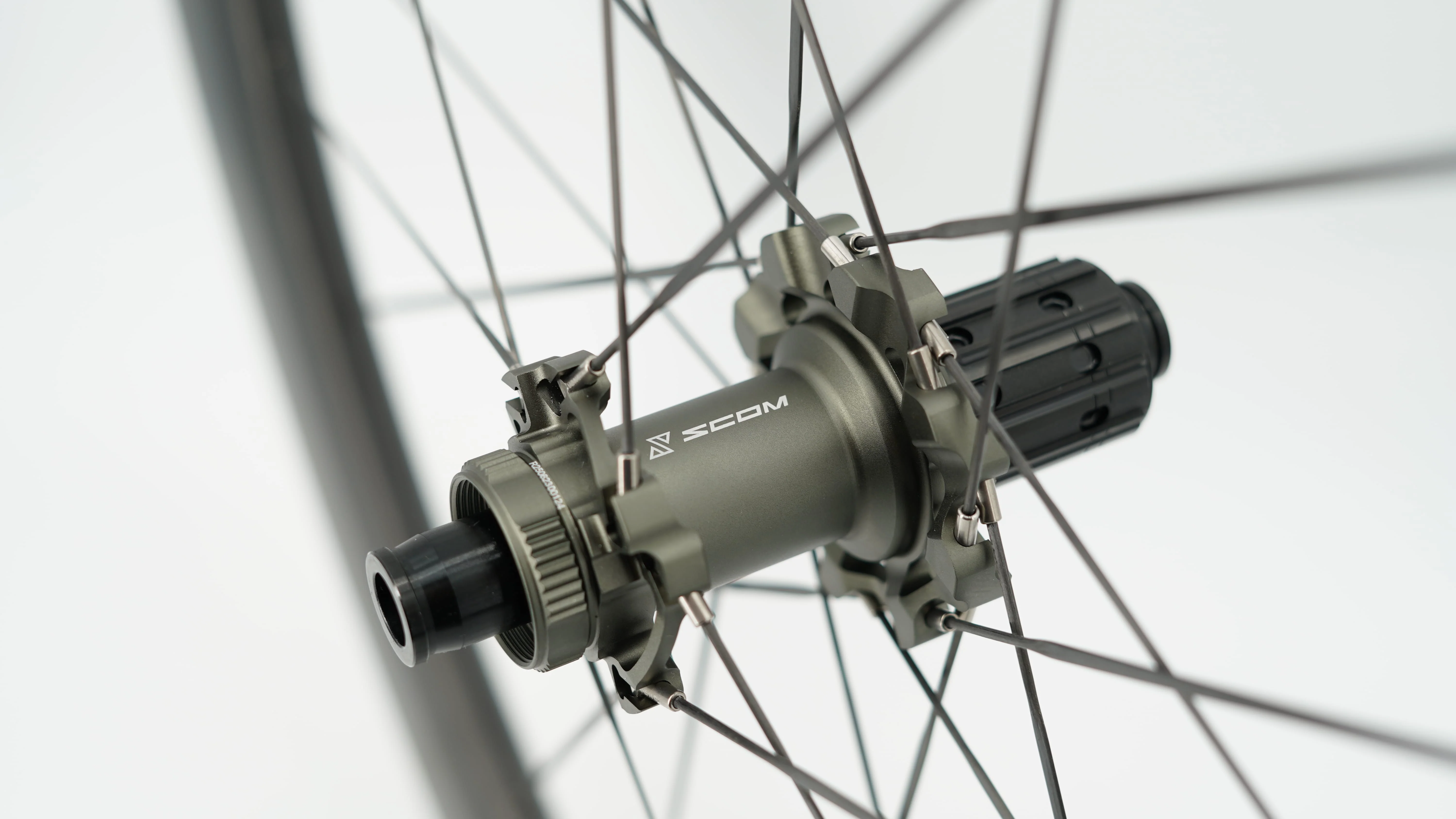 Paire de Roues SCOM ULTRA+ 50 Tubeless Ready (Center Lock) - Image 12