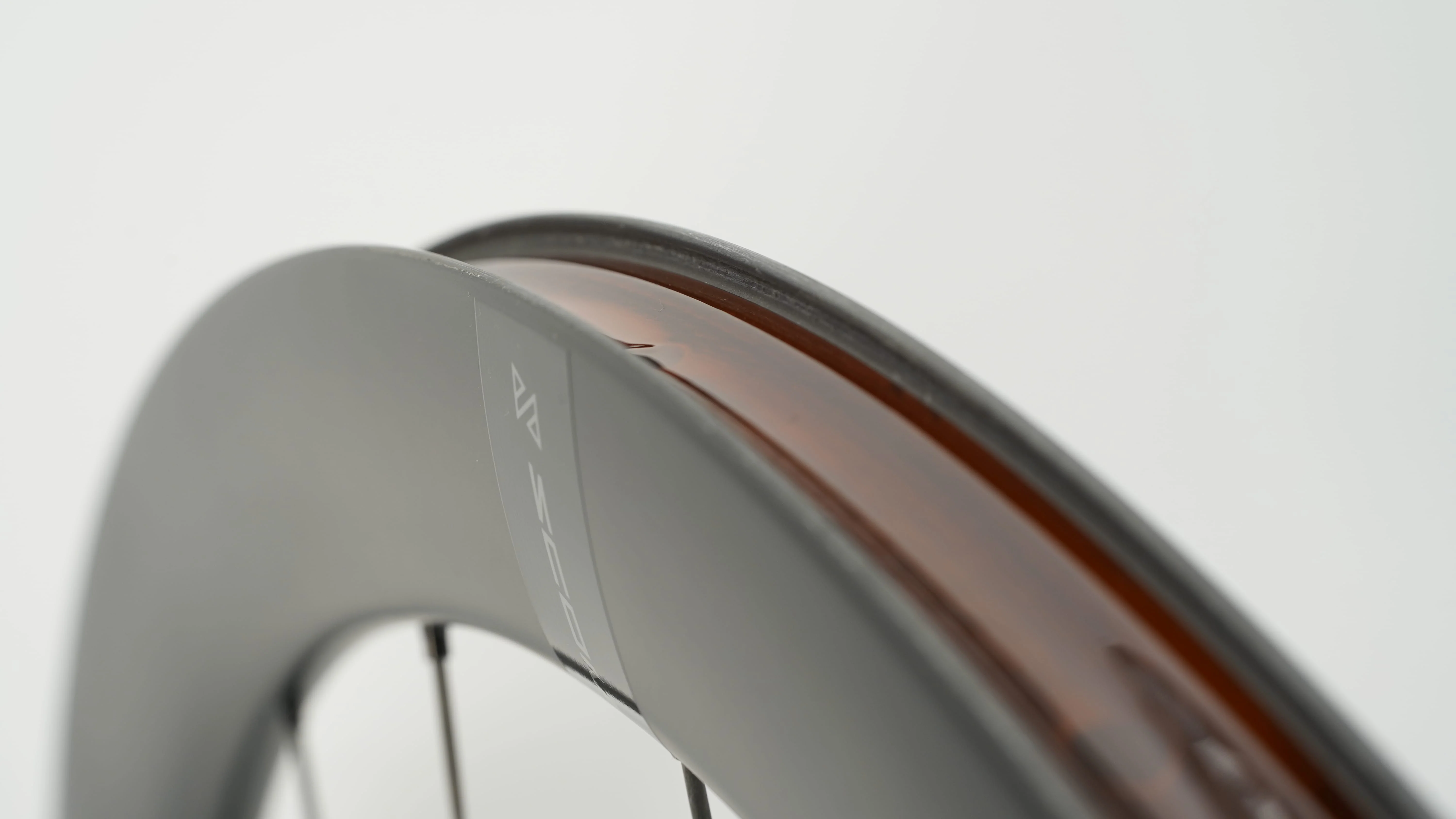 Paires de Roues SCOM ULTRA 50 Tubeless Ready (Center Lock) - Image 11