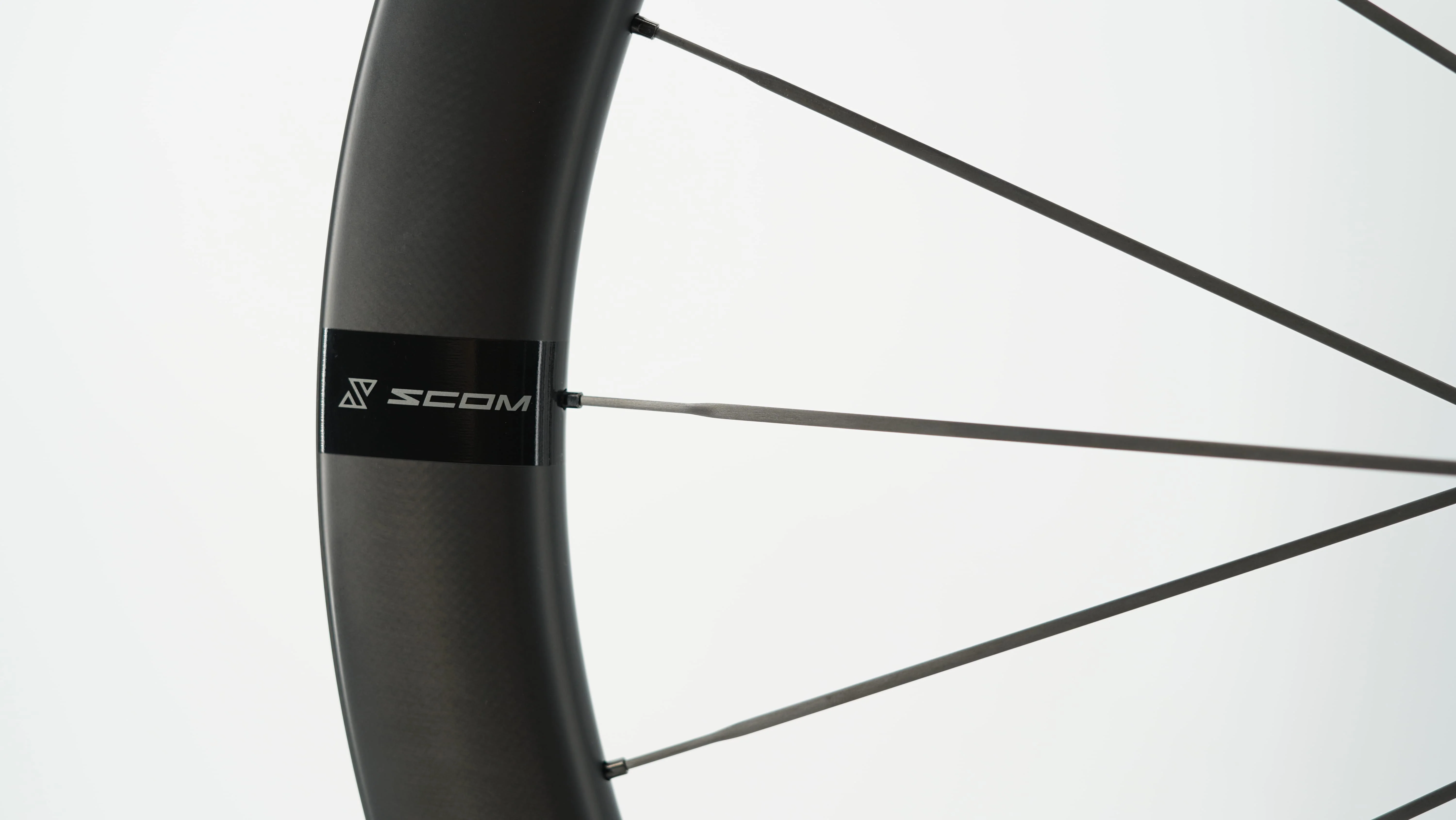 Paires de Roues SCOM ULTRA 50 Tubeless Ready (Center Lock) - Image 9