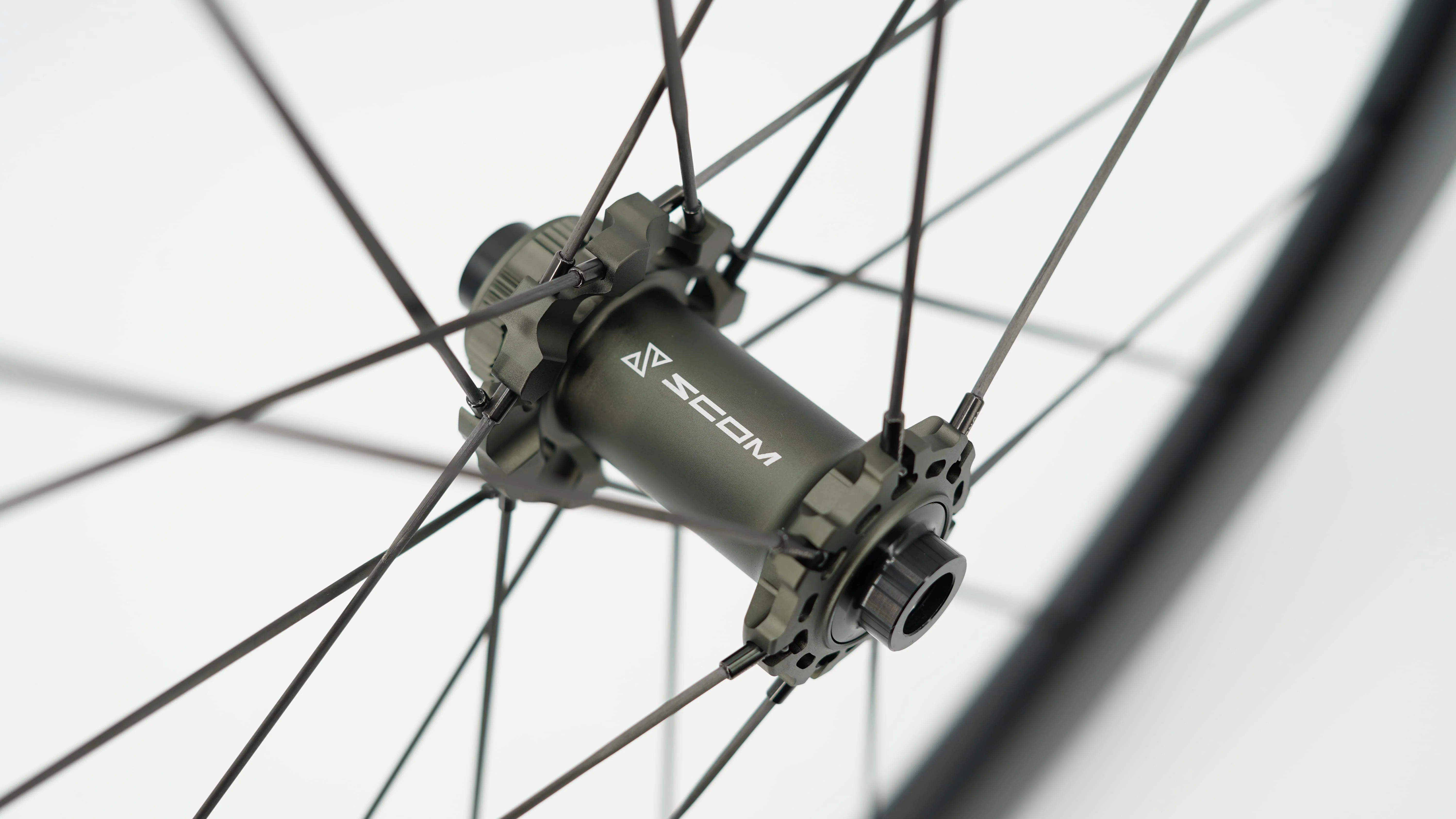 Paires de Roues SCOM ULTRA 40 Tubeless Ready (Center Lock) - Image 10