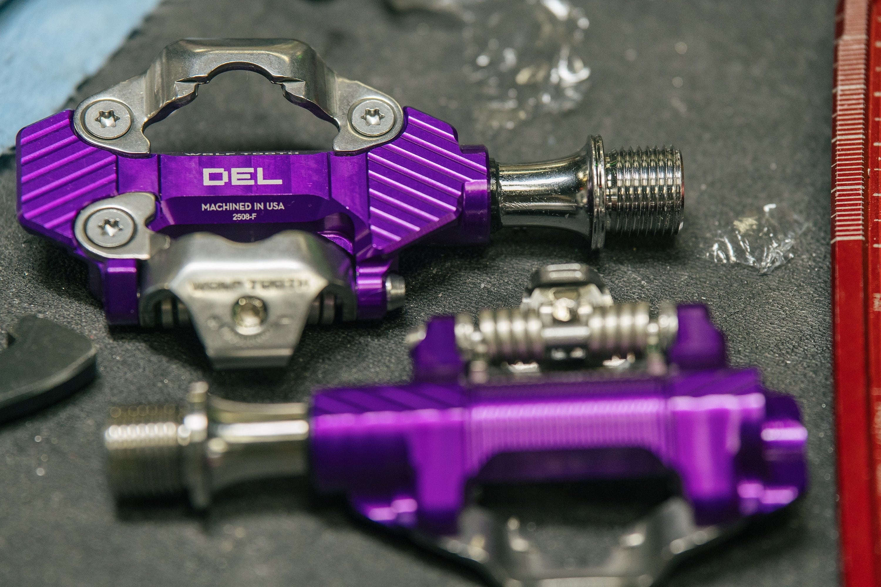 Pédales WOLF TOOTH DEL GRAVEL RACE Clipless Violet - Image 7
