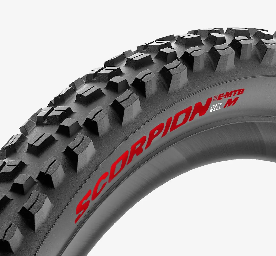 Pneu PIRELLI SCORPION E-MTB M 27.5x2.6 Tubeless Ready Souple Noir/Rouge 4356000 - Image 2