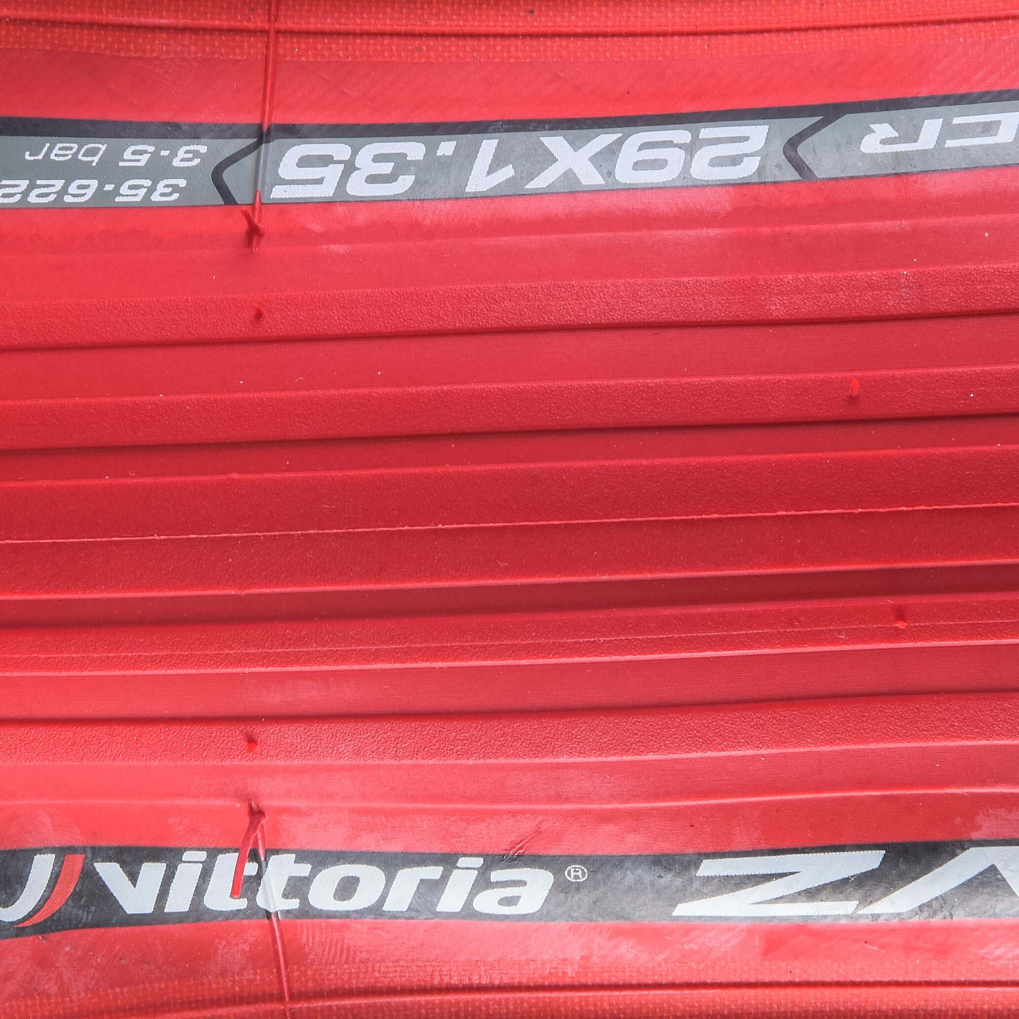 Pneu pour Home Trainer VITTORIA ZAFFIRO PRO 29x1.35 TubeType Souple - Image 2