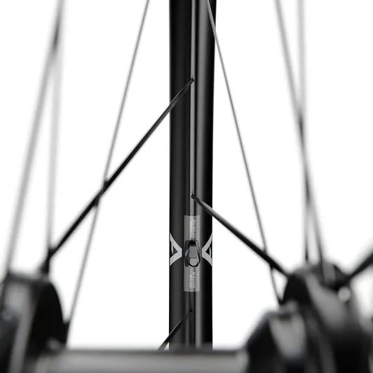 Roue Avant DT SWISS ARC 1400 DICUT 38 DISC Tubeless Ready (Centerlock) - Image 3