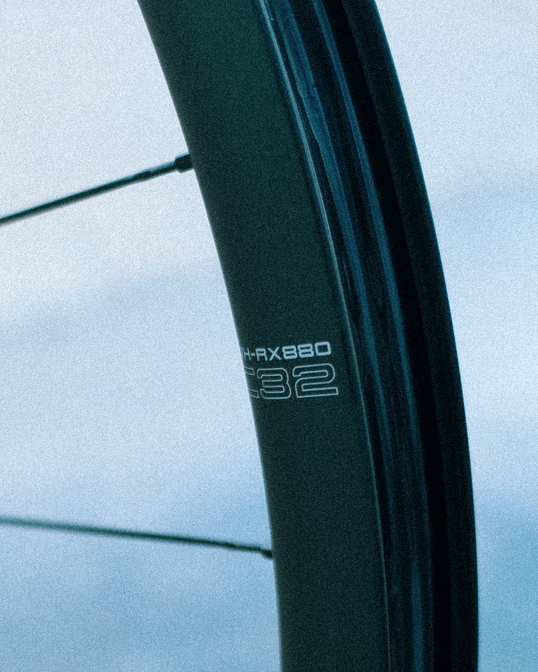 Roue Avant SHIMANO GRX WH-RX880 700c Tubeless Ready (Center Lock) - Image 5