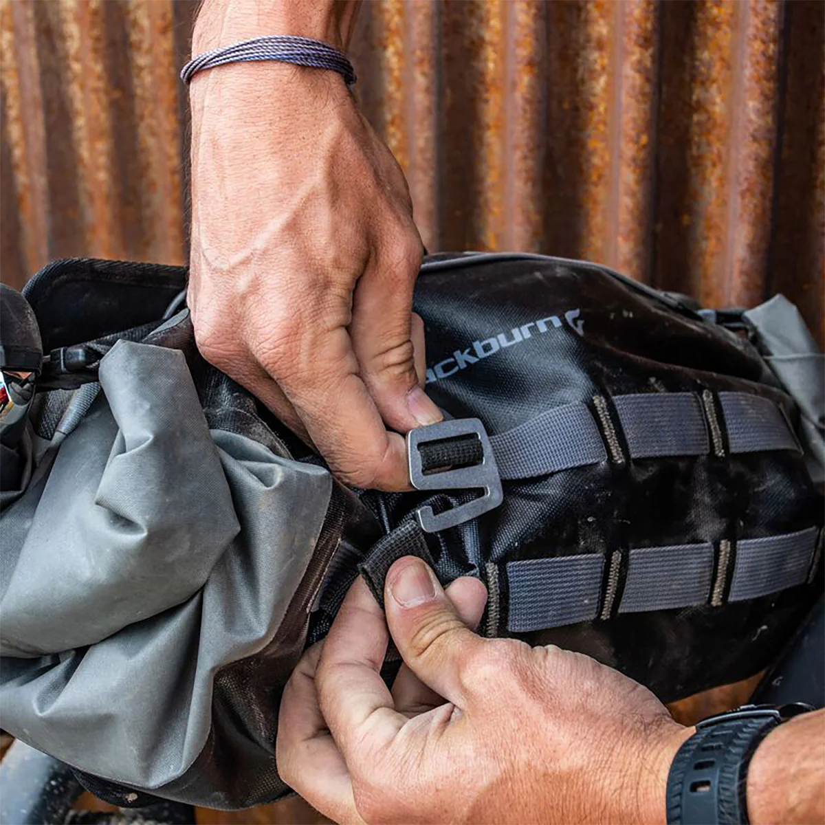 Sacoche de Guidon BLACKBURN OUTPOST ELITE HB ROLL 14 L Noir - Image 2