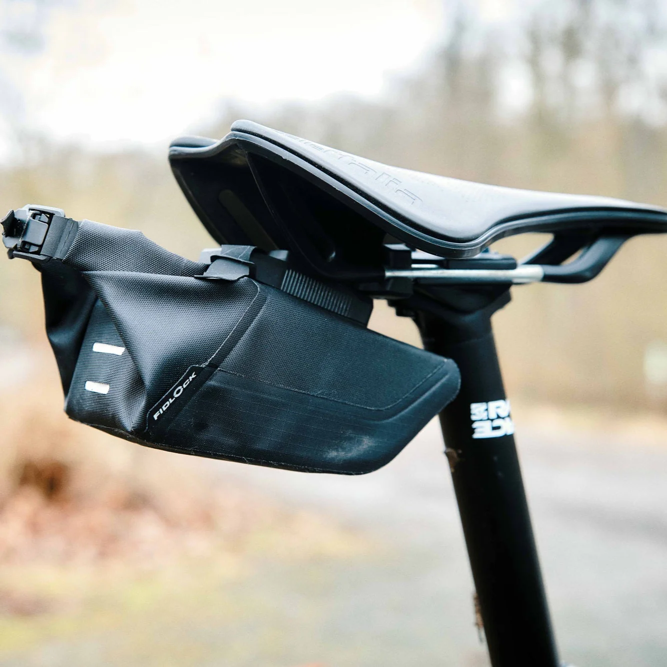 Sacoche de Selle + Support FIDLOCK PINCLIP SET Noir - Image 2