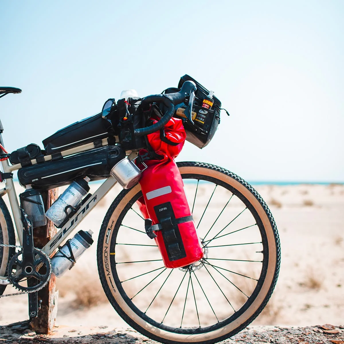 Sacoche et Support de fourche ZEFAL Z ADVENTURE FORK 6 L Rouge - Image 13
