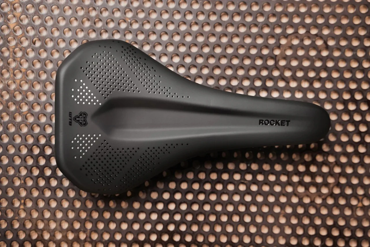 Selle WTB ROCKET FUSION Medium 145mm Rails Titane Noir - Image 4