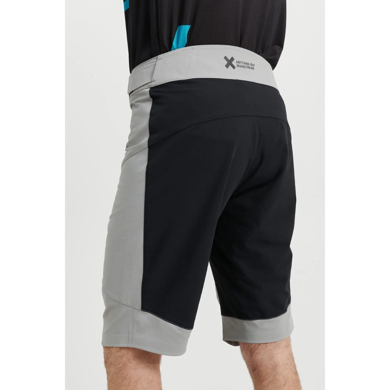 Short USWE SKRUBB MTB Gris - Image 9